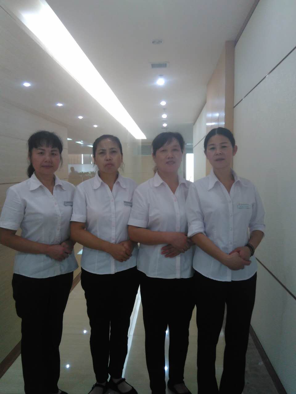 齐峰物业负责人员早会